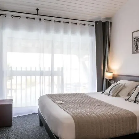 La Citadelle LʼHospitalet-du-Larzac